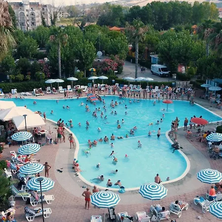 아파트호텔 Villaggio Welcome Riviera D'abruzzo 토르토레토